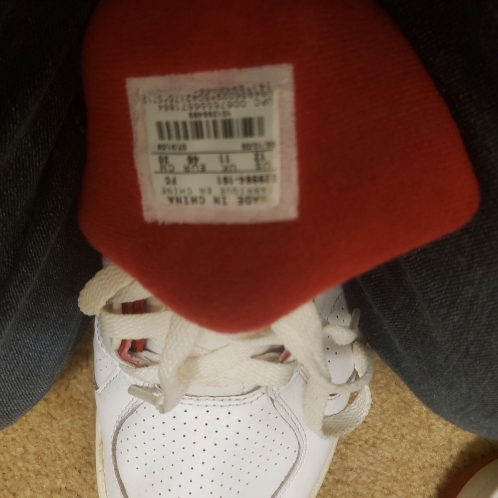 nike air flight tennis  shoes size 12